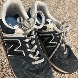 New Balance Black and Gray Sneakers